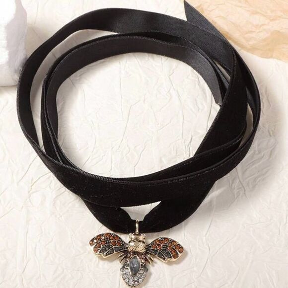 Gothic Black Velvet Bow Necklace with Bee Pendant, Jewel Accent adjustable - Picture 2 of 5